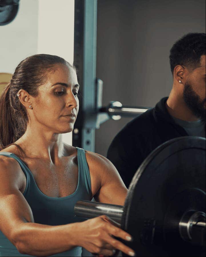 women lifting weights