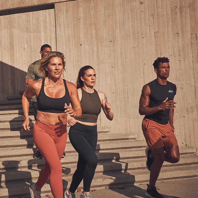 athletic people running
